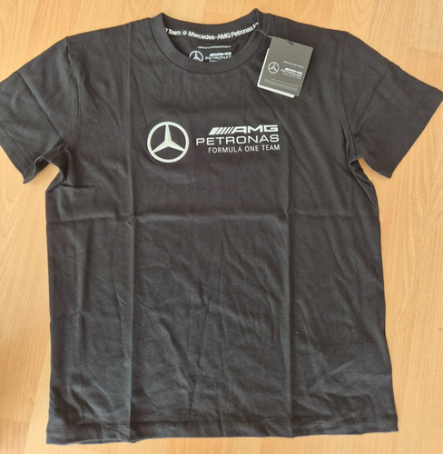 Neu mit etikett - neu,